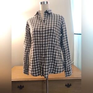 Banana Republic Gray And White Long Sleeve Button Up, M
